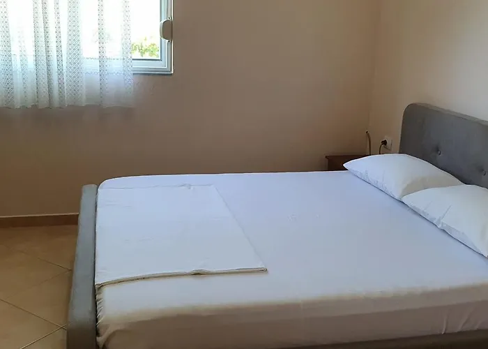 Borsh Private House *